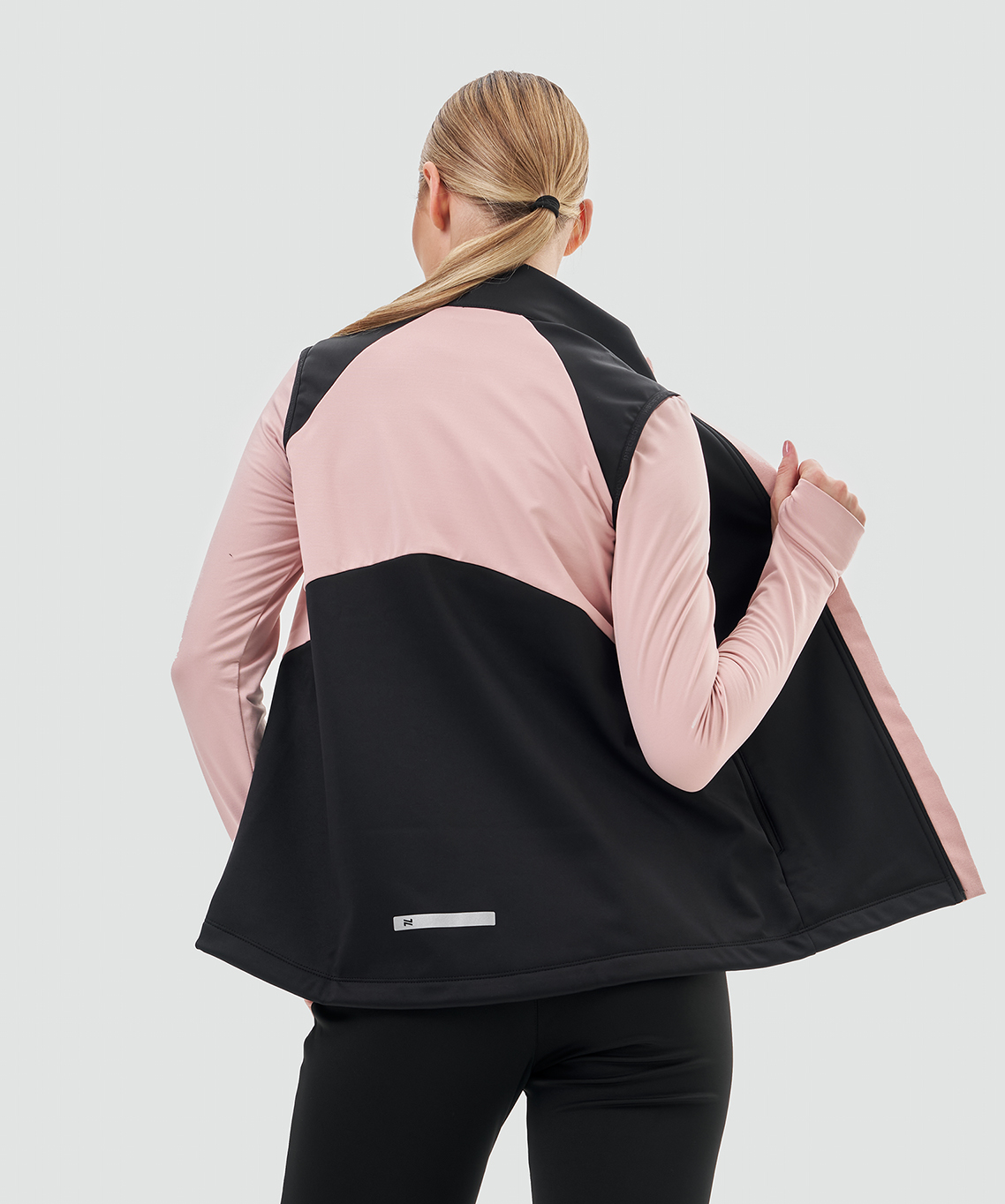 Жилет тренировочный Nordski Core Black/Soft Pink W